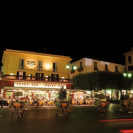 팔라쪼 잔누지 릴레스 4*