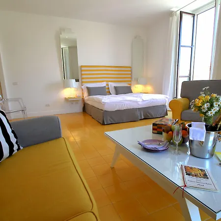 Palazzo Jannuzzi Relais 4* Σορέντο