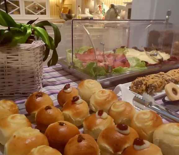 Palazzo Jannuzzi Relais 4* סורנטו