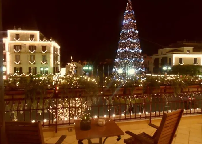 Palazzo Jannuzzi Relais 4* סורנטו