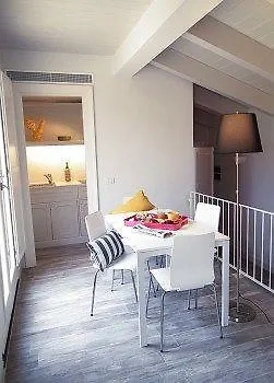 Palazzo Jannuzzi Relais Guest house 4*